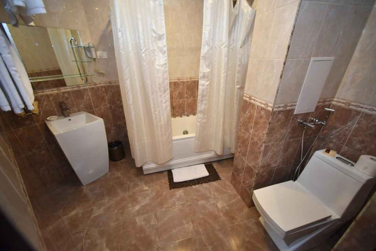 تور زمینی ارمنستان هتل امپریال