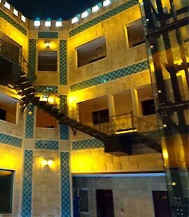 تور شیراز هتل وکیل