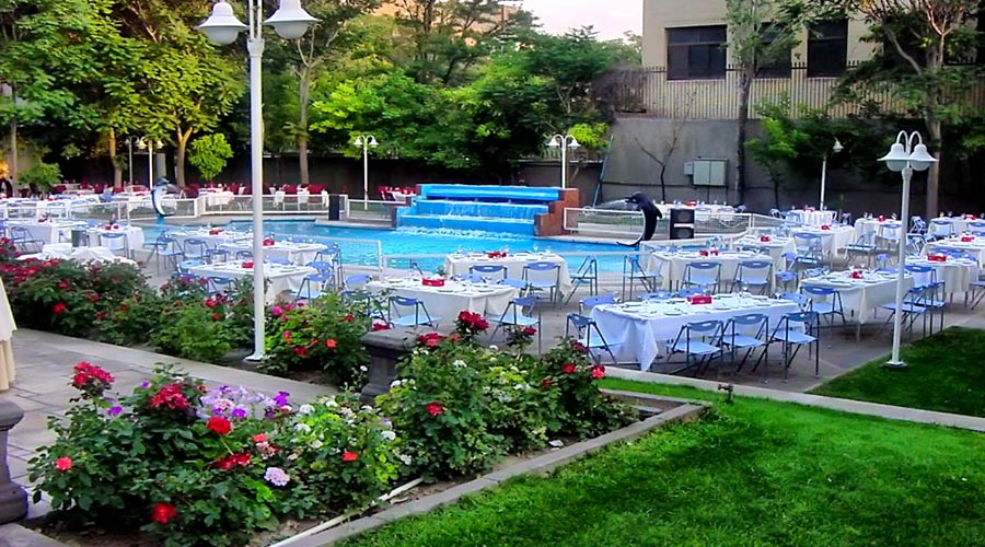 رستوران بیرونی 2 هتل بین المللی تبریز