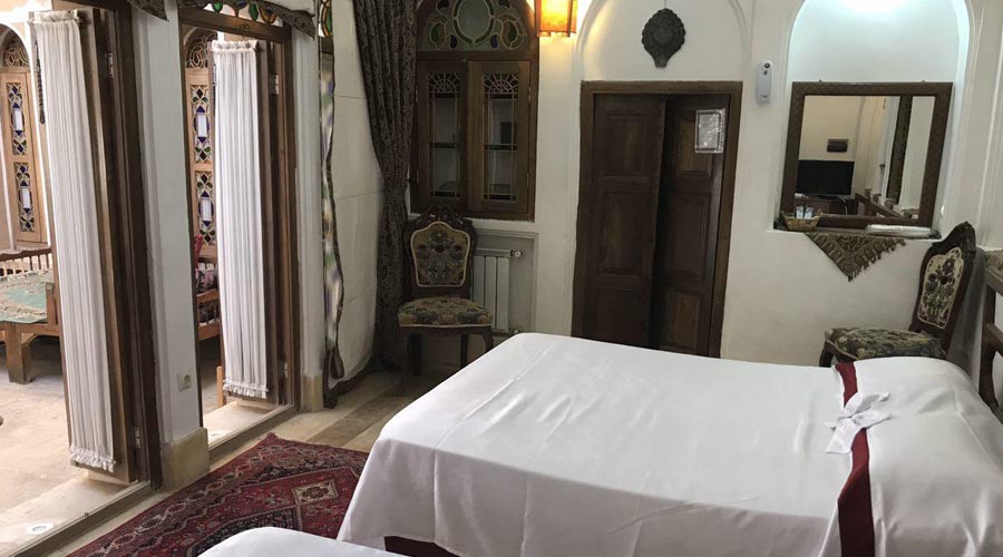 اتاق 6 هتل فهادان یزد