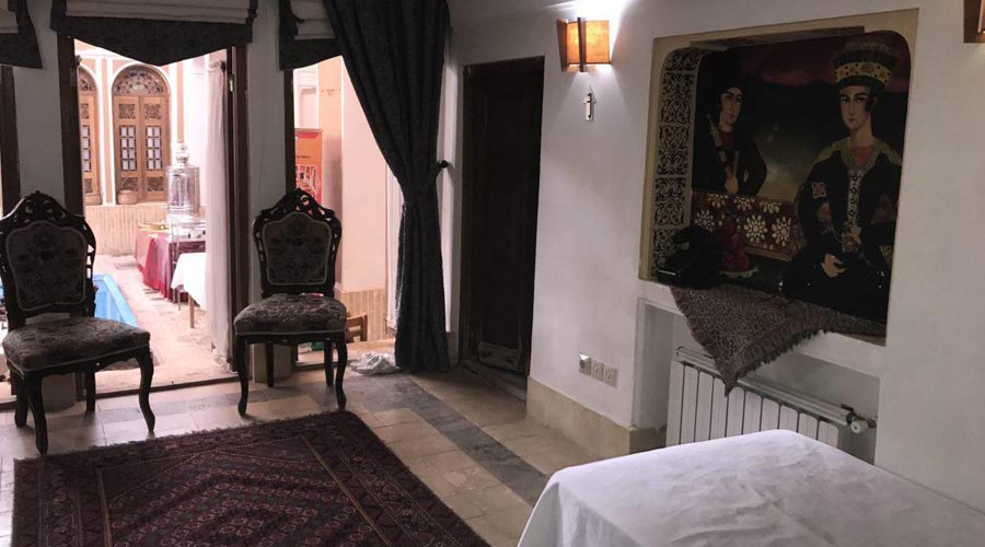 اتاق 8 هتل فهادان یزد